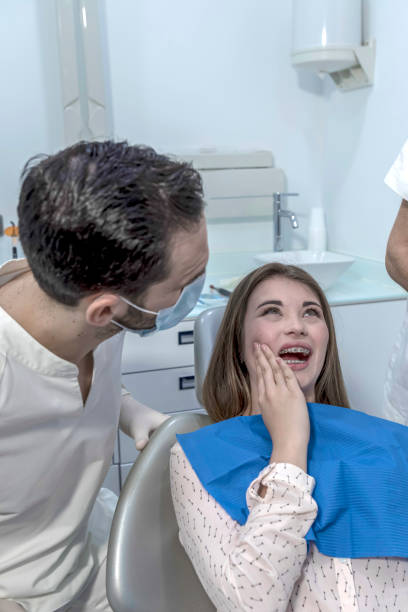 Best Cracked Tooth Emergency Dentist  in Middlebranch, OH